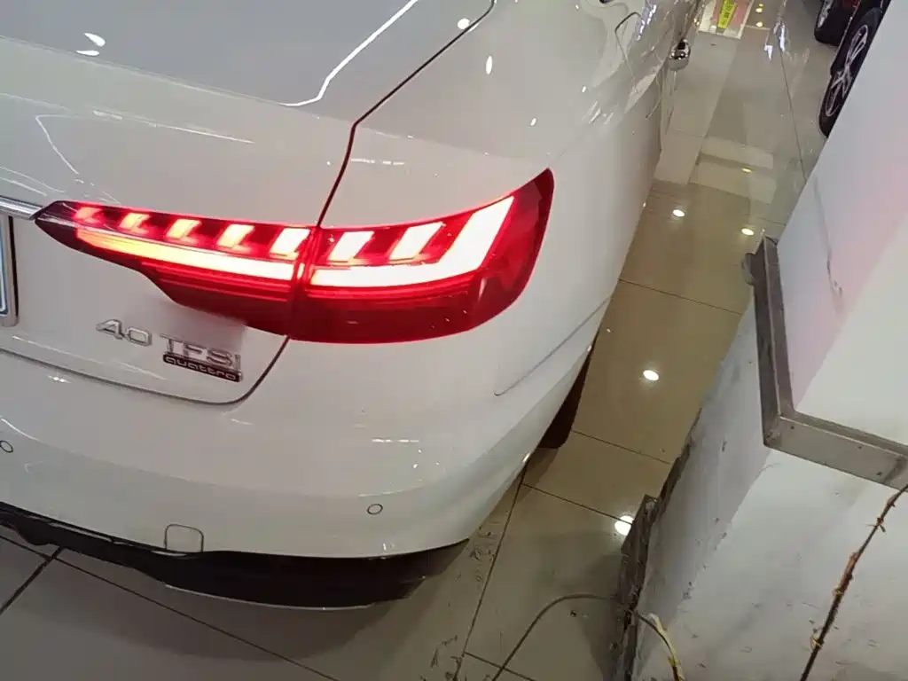 Audi A4L — миниатюра 8