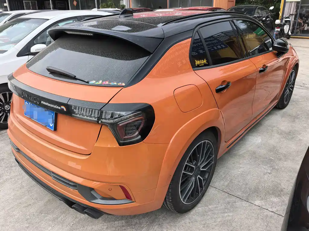 Lynk & Co 02 Hatchback — миниатюра 4