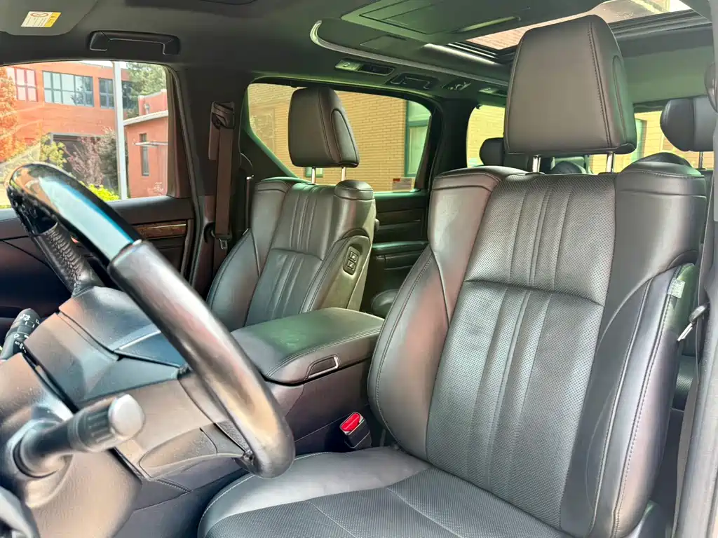 Toyota Vellfire 2021 2.5L HV Luxury