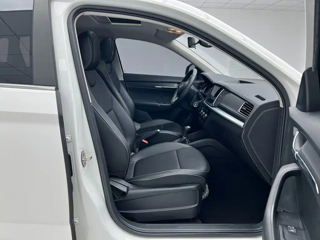 Skoda Kamiq — миниатюра 7