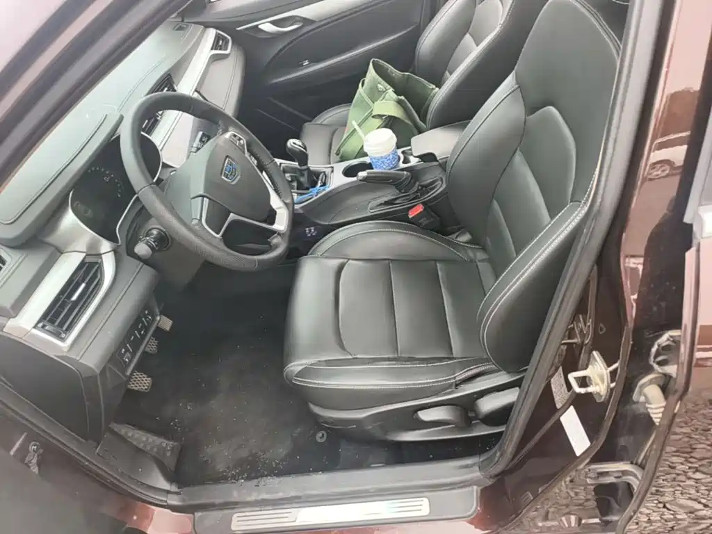 Geely Emgrand — миниатюра 15