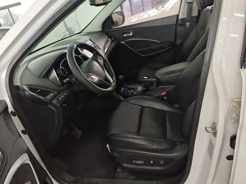 Hyundai Santa Fe — миниатюра 15