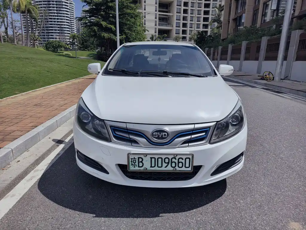 BYD e5 — миниатюра 2