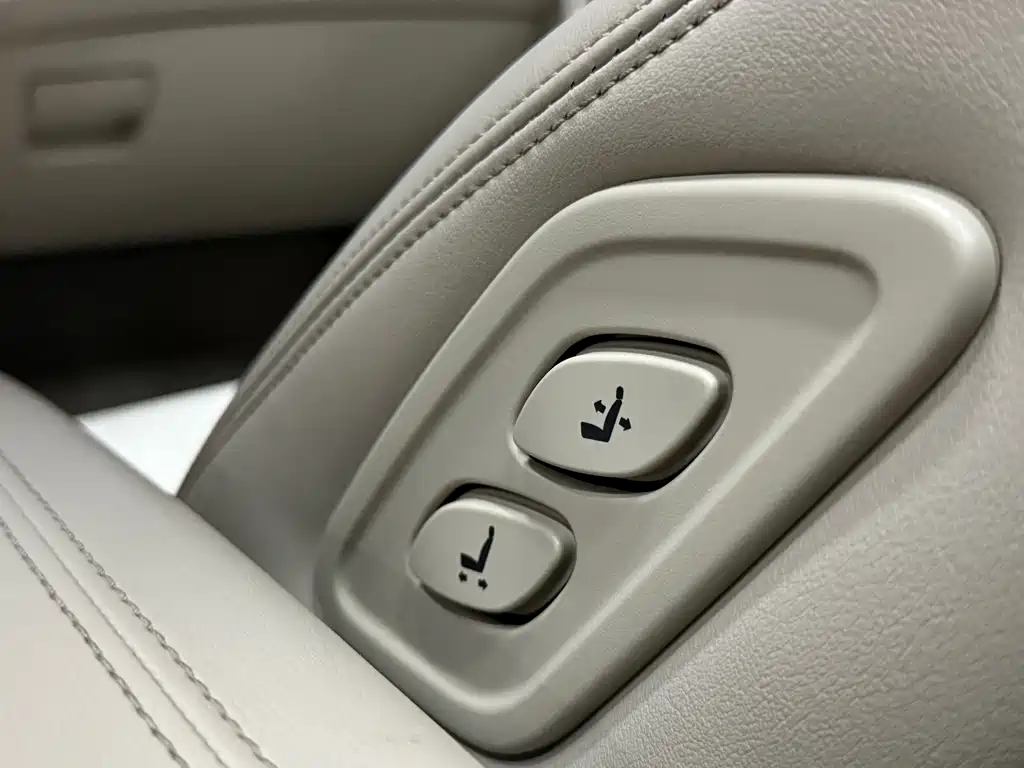 Buick LaCrosse — миниатюра 25