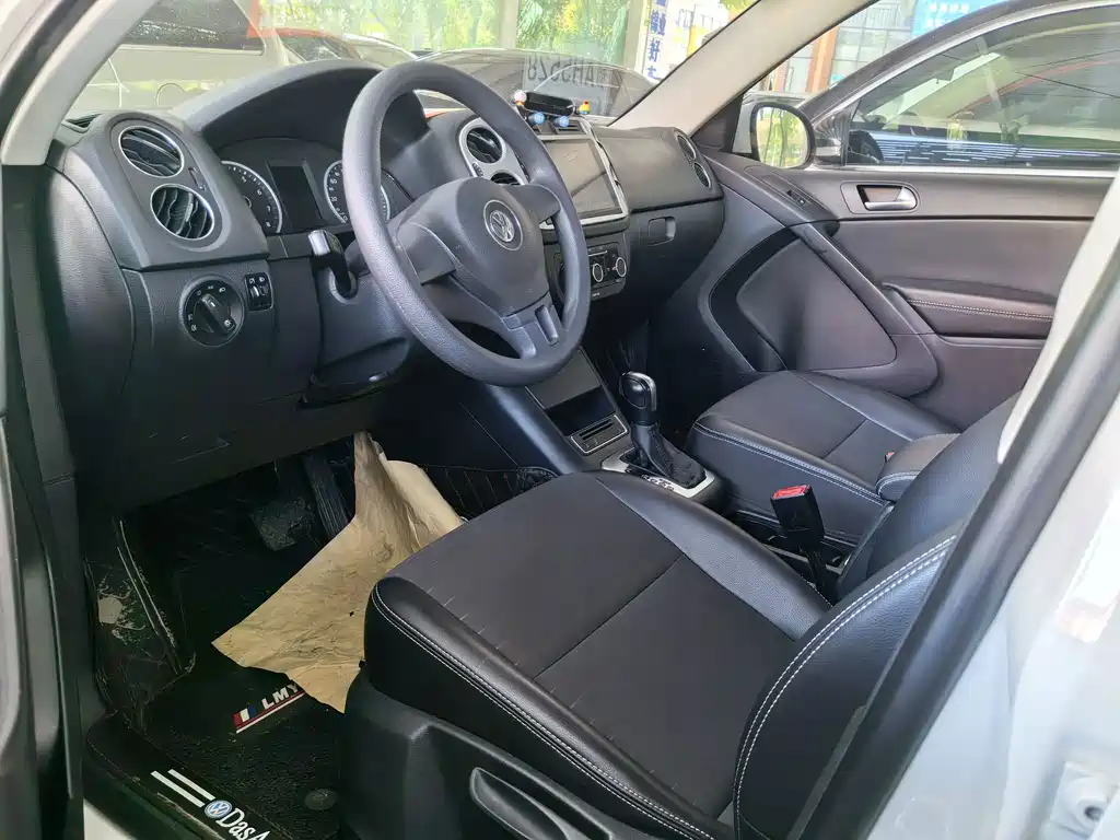 Volkswagen Tiguan — миниатюра 4