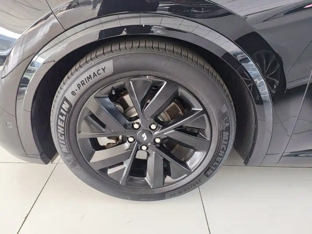 Li Auto Li L8 — миниатюра 23