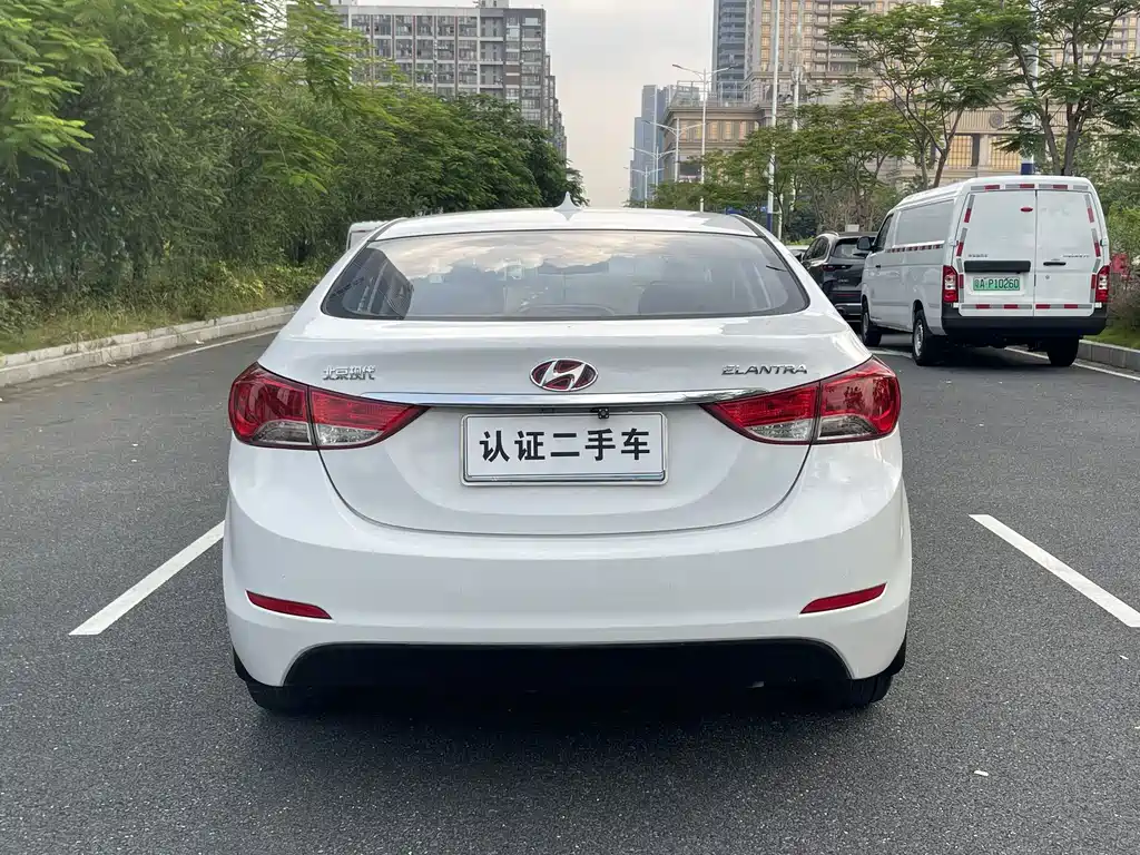 Hyundai Elantra Langdong — миниатюра 17