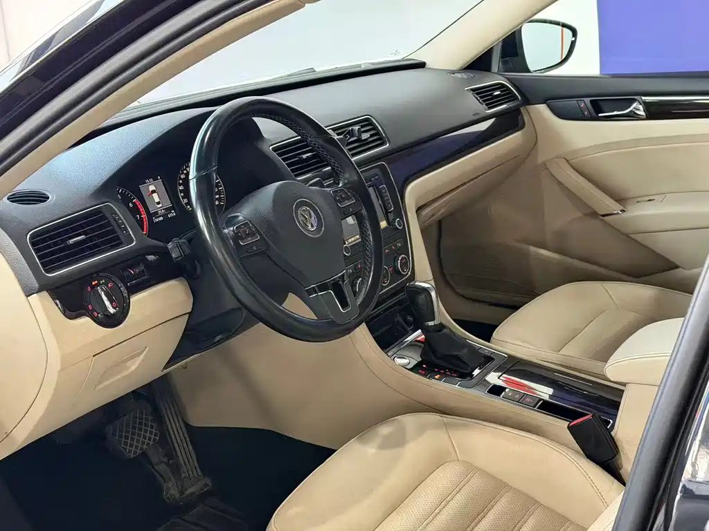 Volkswagen Passat — миниатюра 8