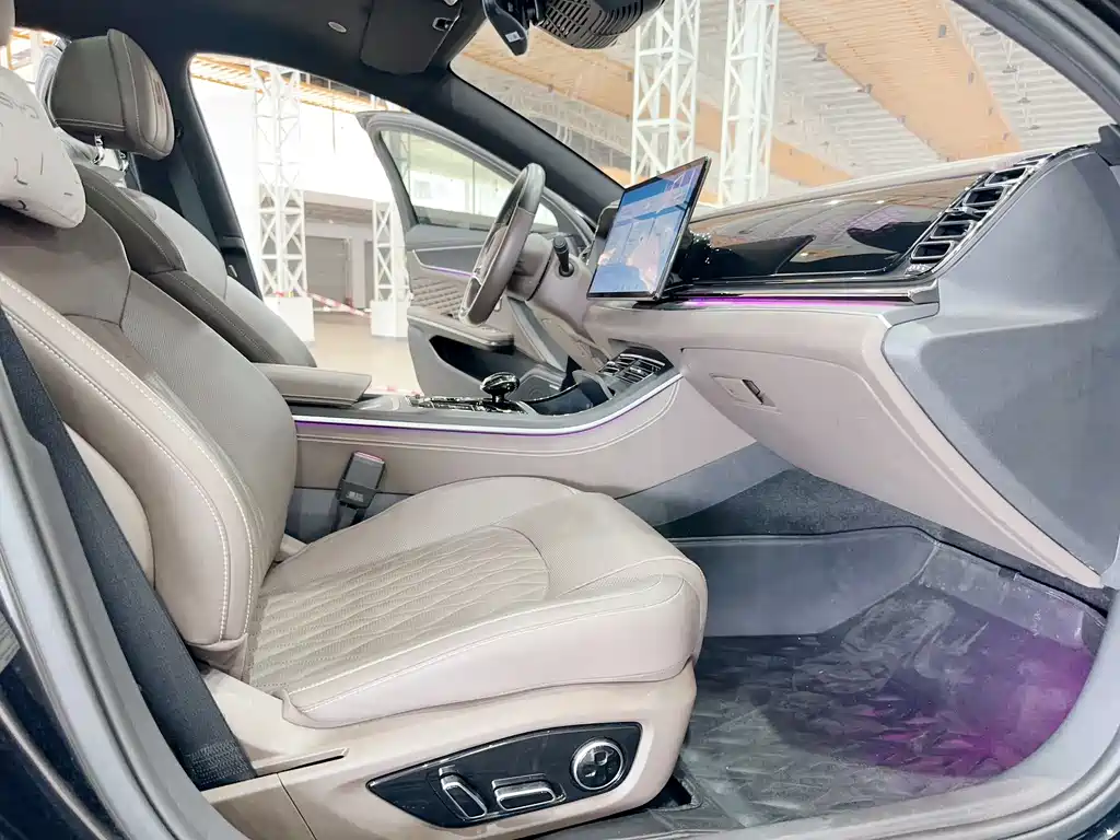 BYD Han 2022 DM-i 121KM Premium