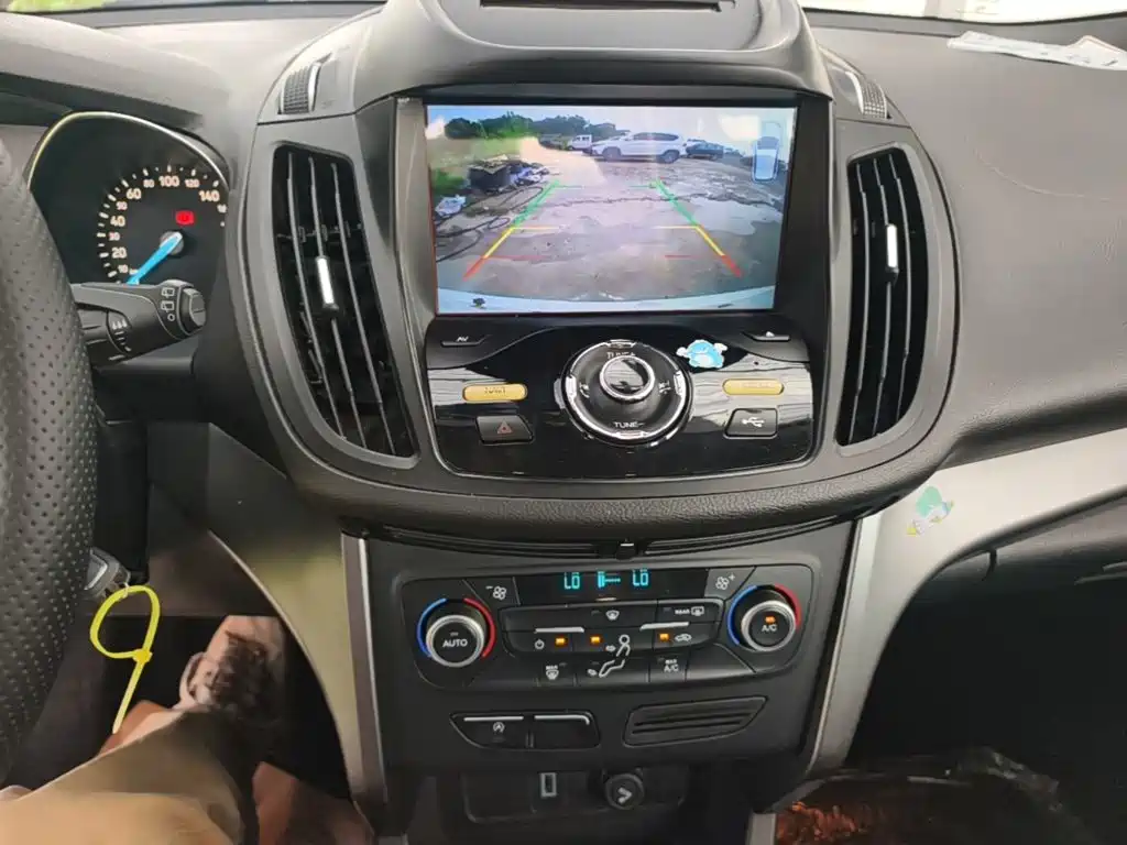 Ford Kuga — миниатюра 13