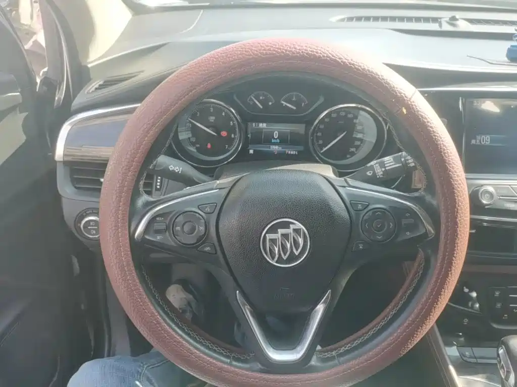 Buick Envision Plus — миниатюра 11