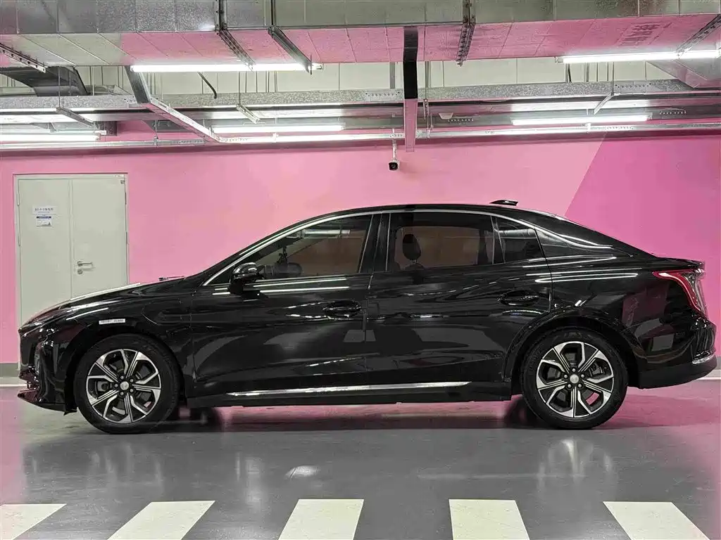 Hongqi Hongqi E-QM5 — миниатюра 3