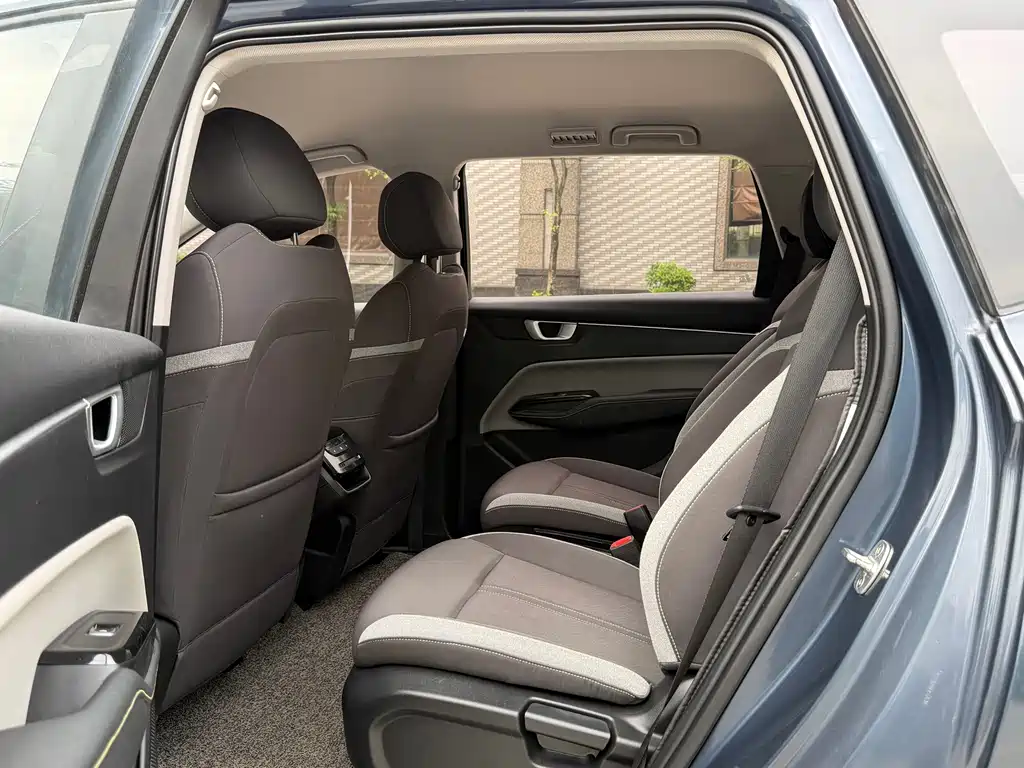 Wuling Victory — миниатюра 6