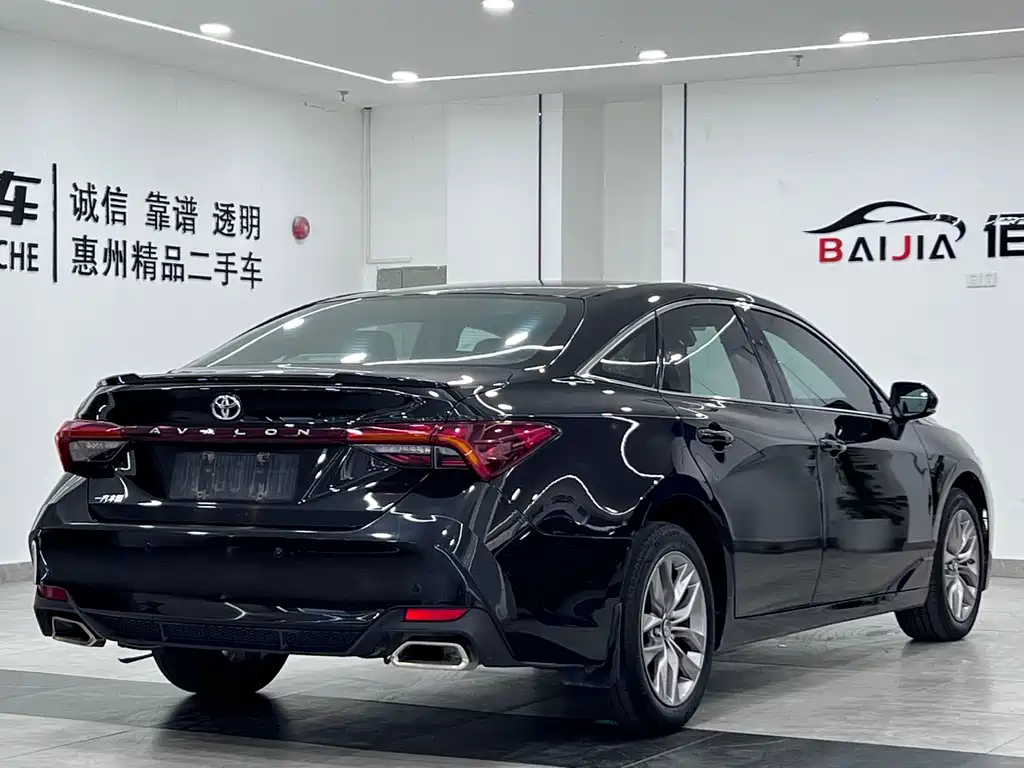 Toyota Avalon 2019 2.5L V