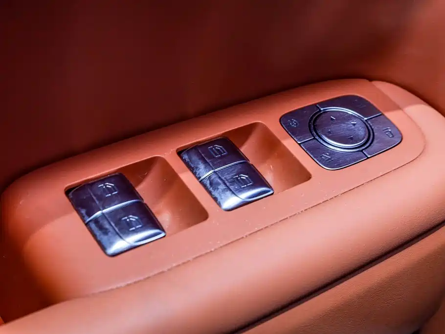 Li Auto Li L9 — миниатюра 18
