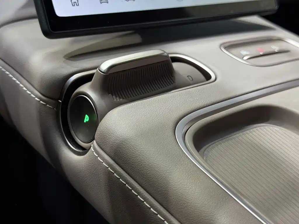 NIO EC6 — миниатюра 15