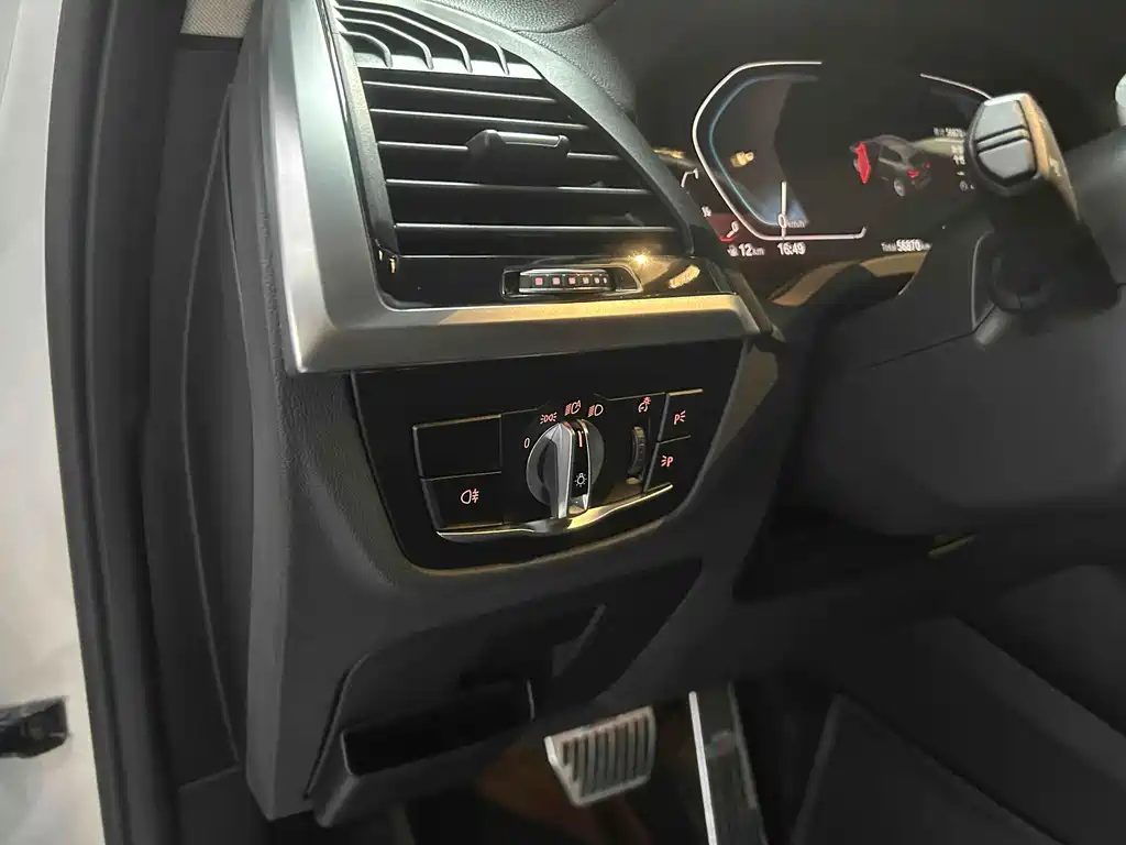 BMW X3 — миниатюра 14