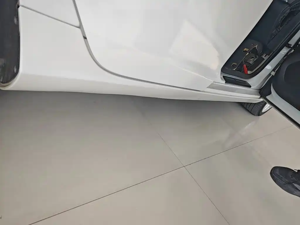 Volvo V40 — миниатюра 21