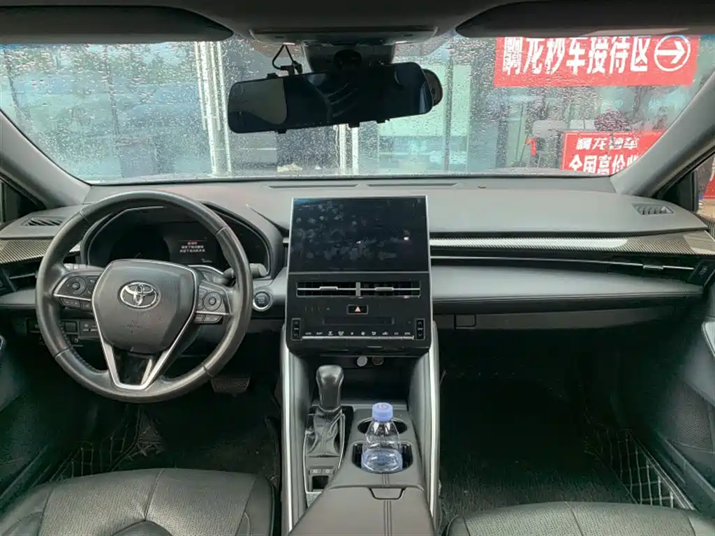 Toyota Avalon — миниатюра 6