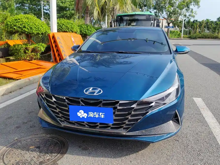 Hyundai Elantra — миниатюра 2