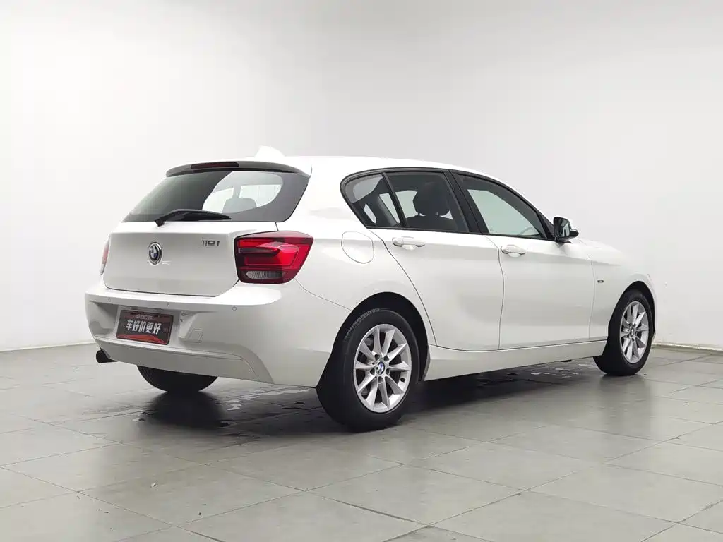 BMW 1 Series (Import) — миниатюра 2