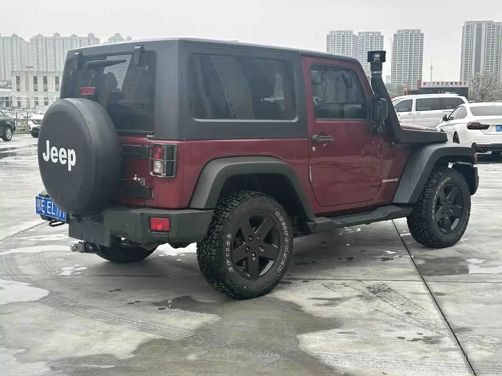 Jeep Wrangler 3.6L Sahara 2-door Edition, фото 6