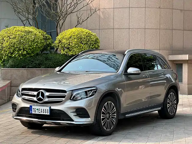 MERCEDES-BENZ GLC