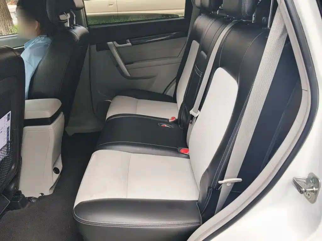 Chevrolet Captiva — миниатюра 18
