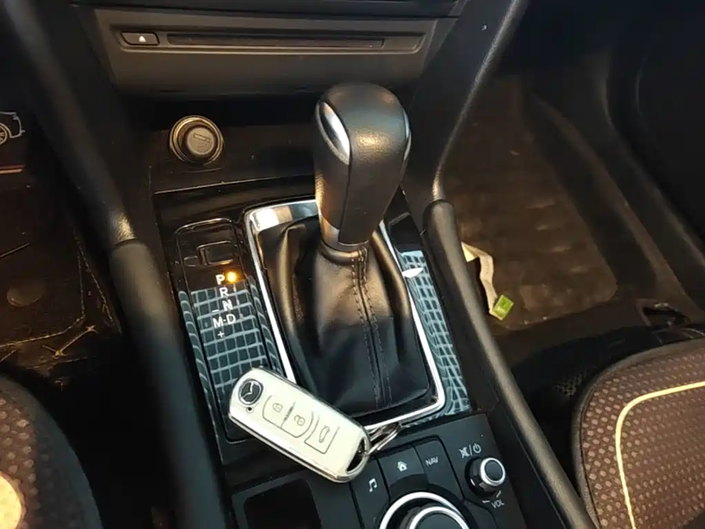 Mazda 3 Axela — миниатюра 14
