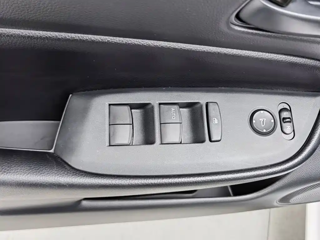 Honda Fit — миниатюра 9