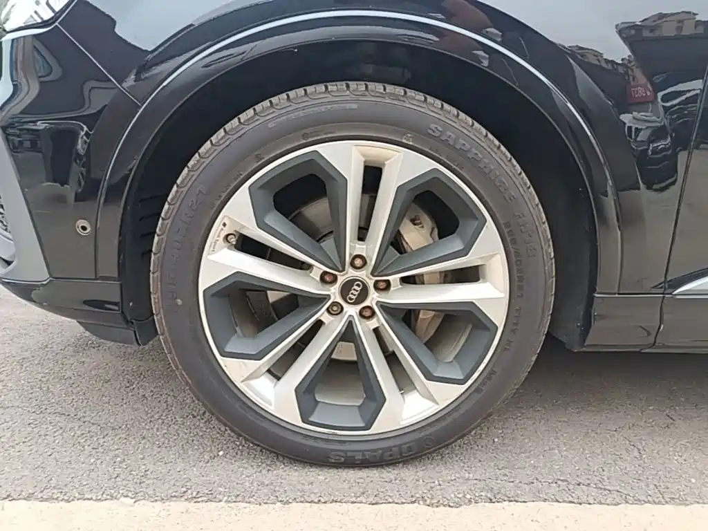 Audi Q7 — миниатюра 23