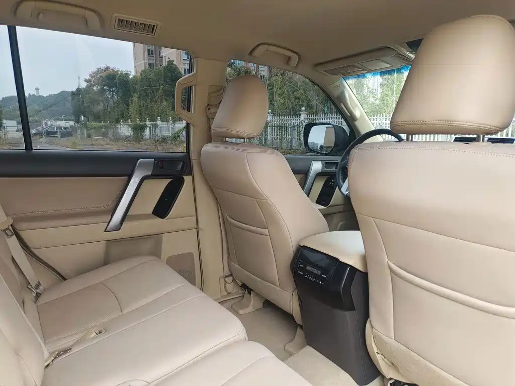 Toyota Prado (Import) — миниатюра 33
