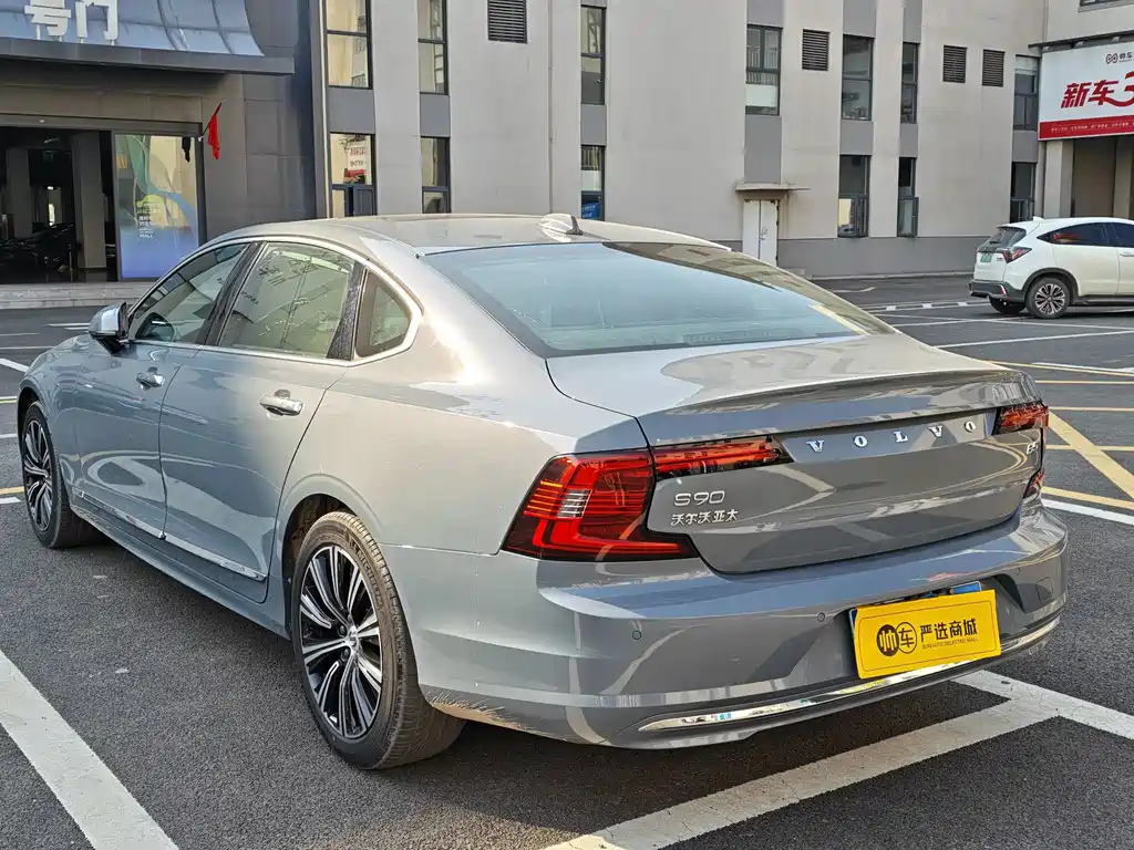 Volvo S90 — миниатюра 5