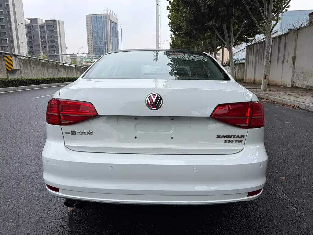 Volkswagen Sagitar — миниатюра 5