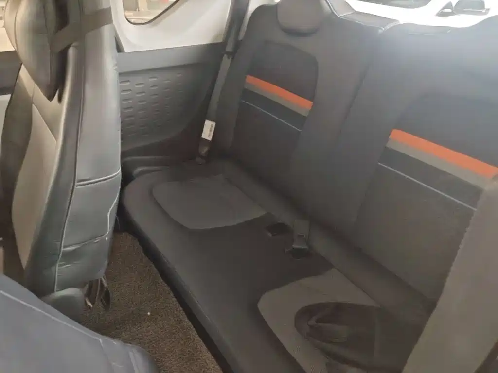 Wuling MINIEV — миниатюра 17