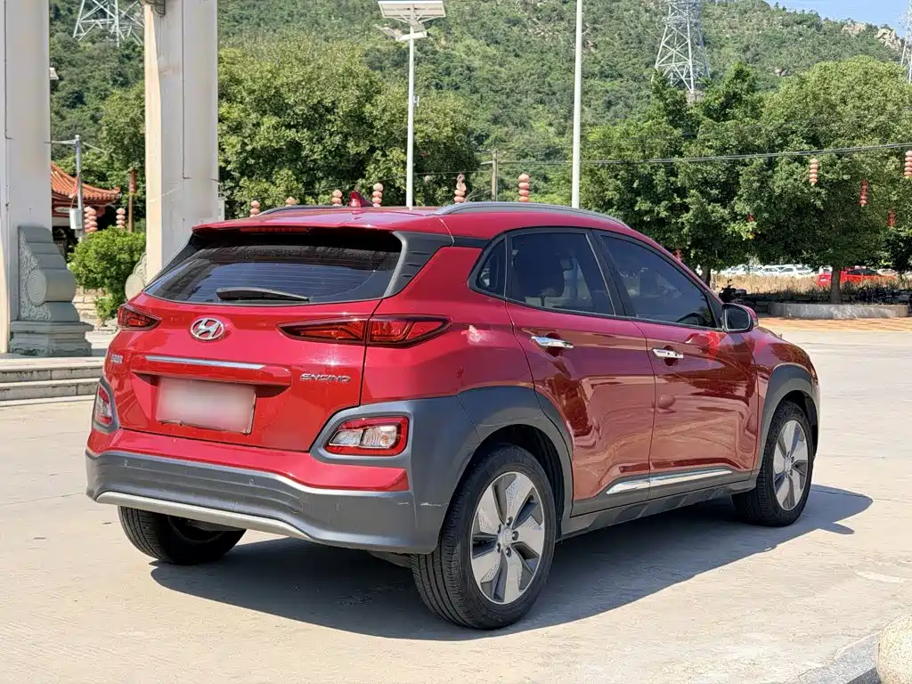 Hyundai Kona Electric — миниатюра 7
