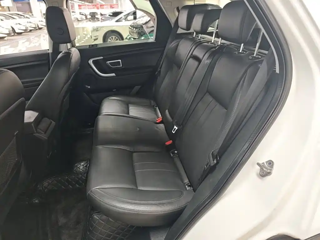 Land Rover Discovery Sport — миниатюра 17