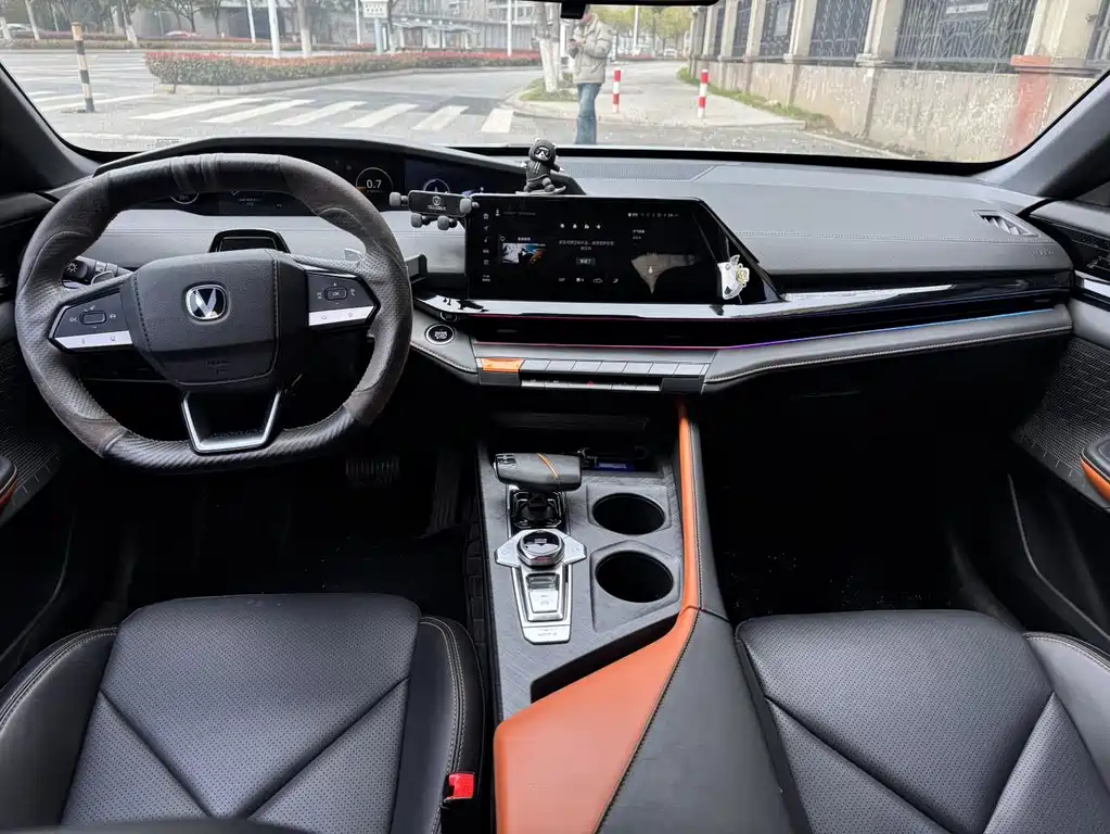 Changan UNI-V — миниатюра 11