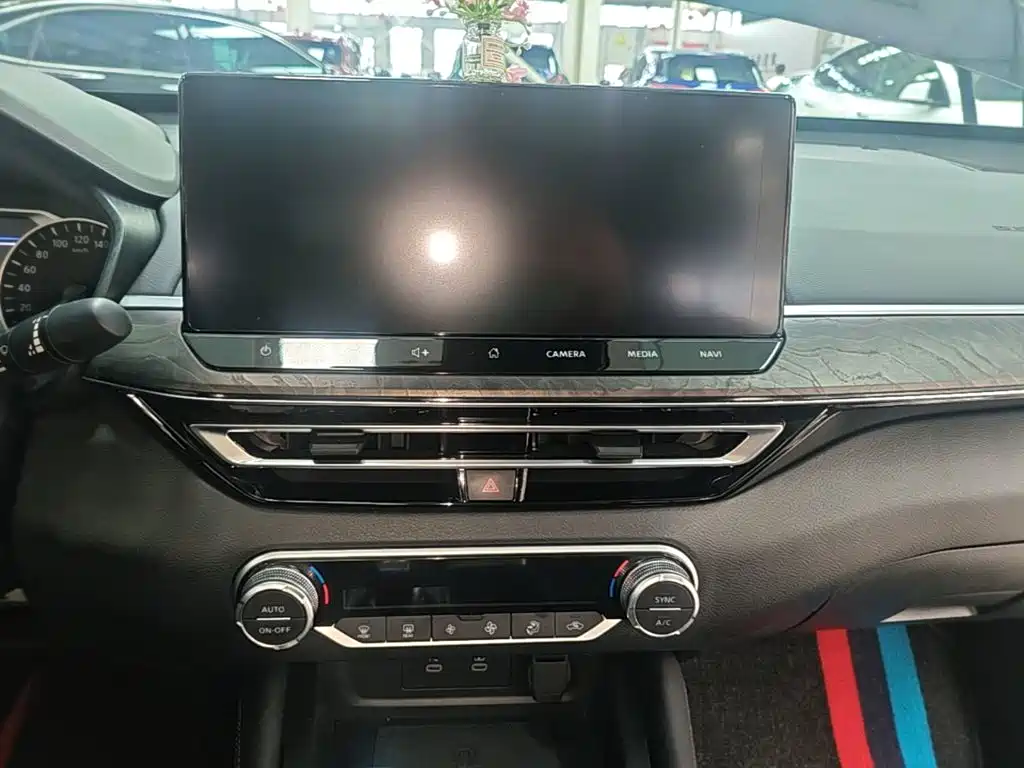 Nissan Teana — миниатюра 13