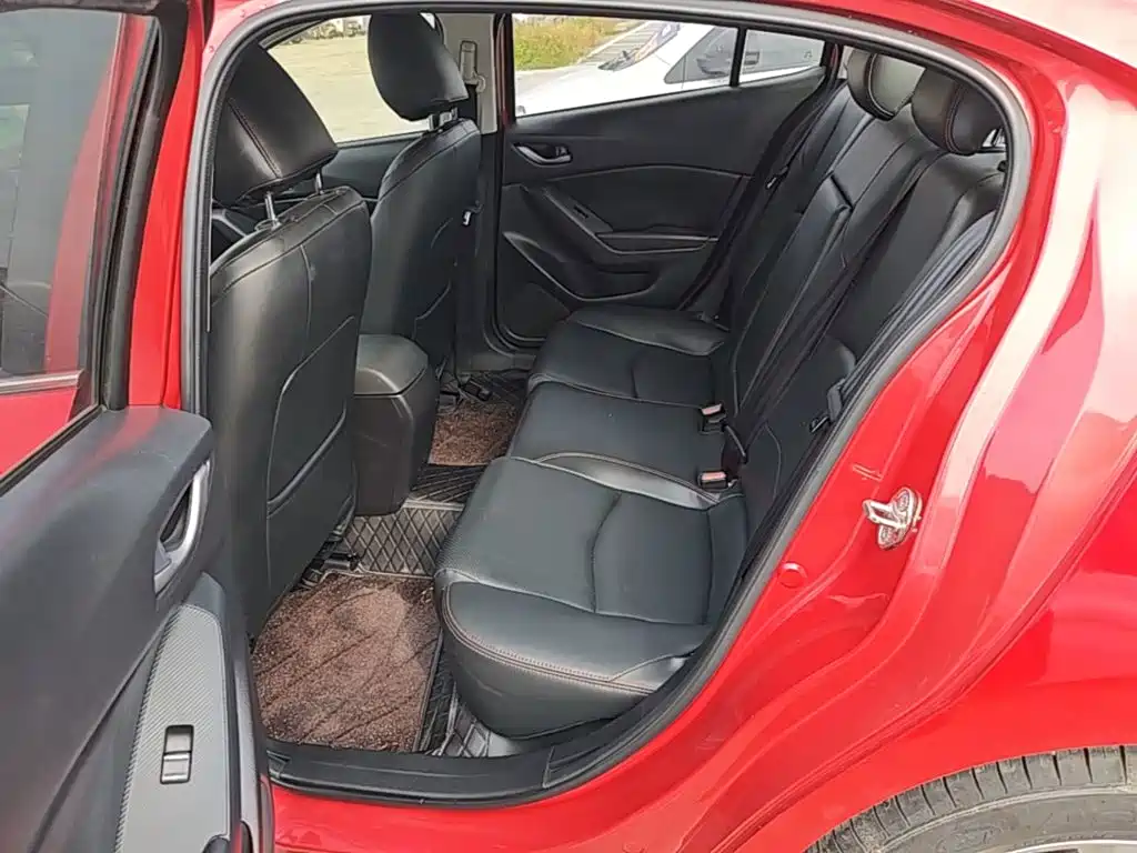 Mazda 3 Axela — миниатюра 17