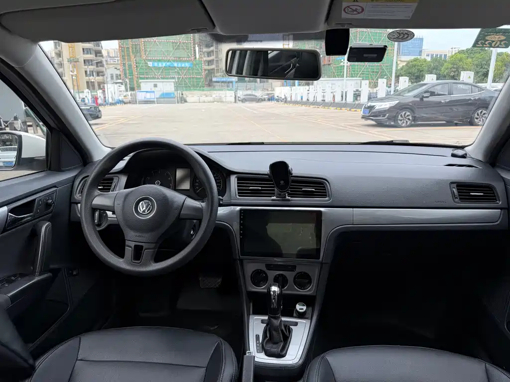 Volkswagen Lavida — миниатюра 5