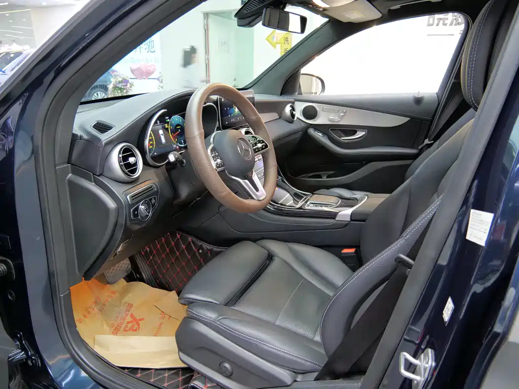 Mercedes-Benz GLC 2021 GLC 260 L 4MATIC