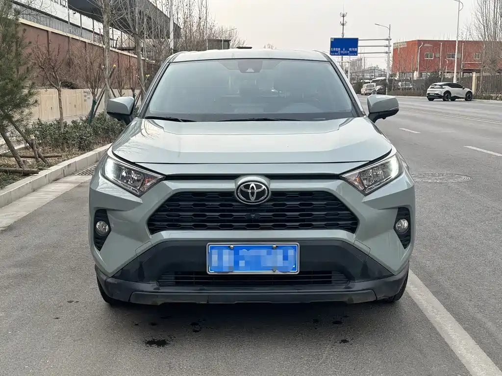 TOYOTA RAV4 RONGFANG