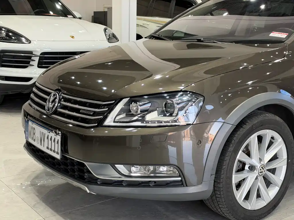 Volkswagen Magotan (Import) — миниатюра 5