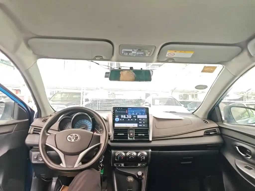 Toyota Yaris L — миниатюра 18