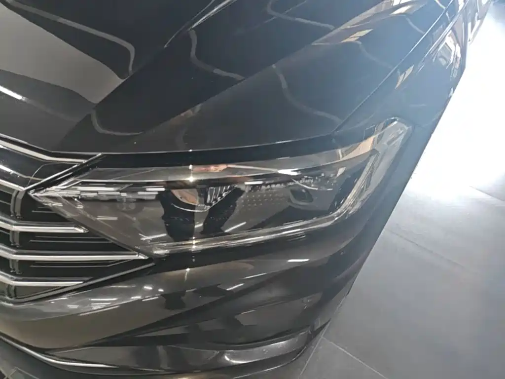 Volkswagen Sagitar — миниатюра 24