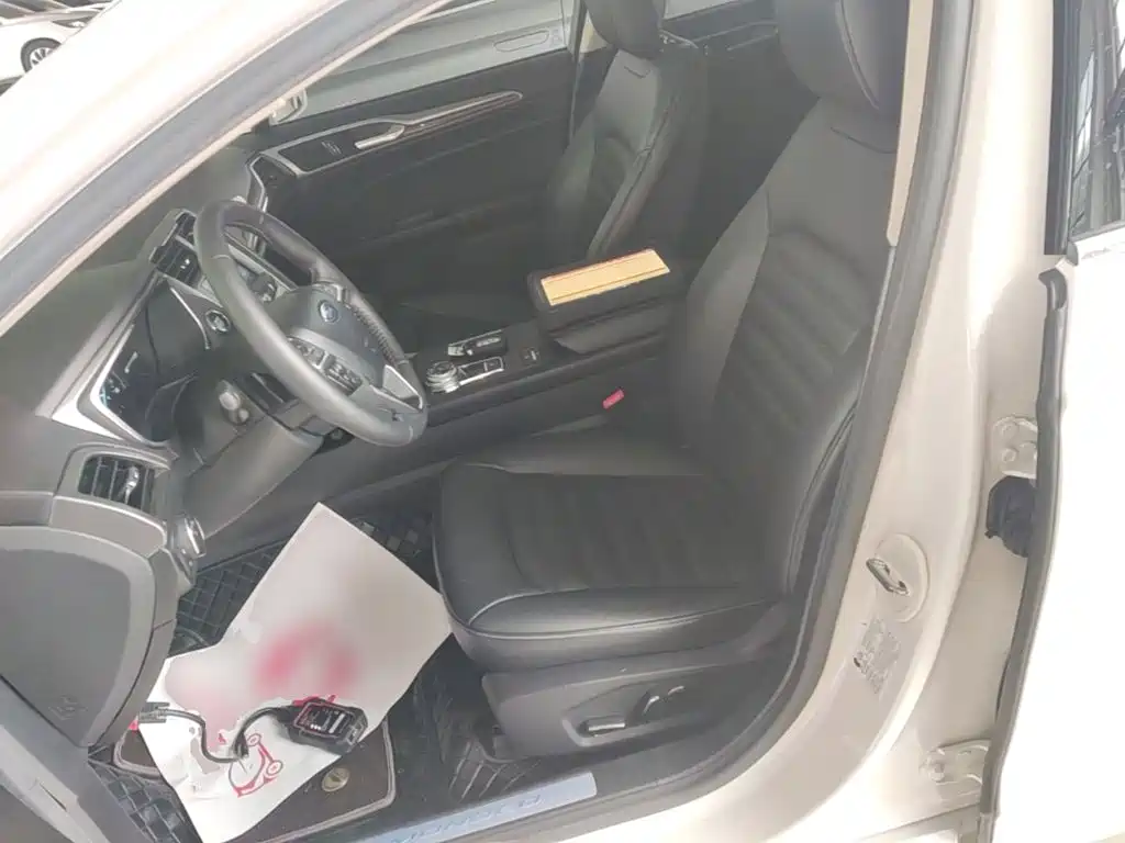 Ford Mondeo — миниатюра 15