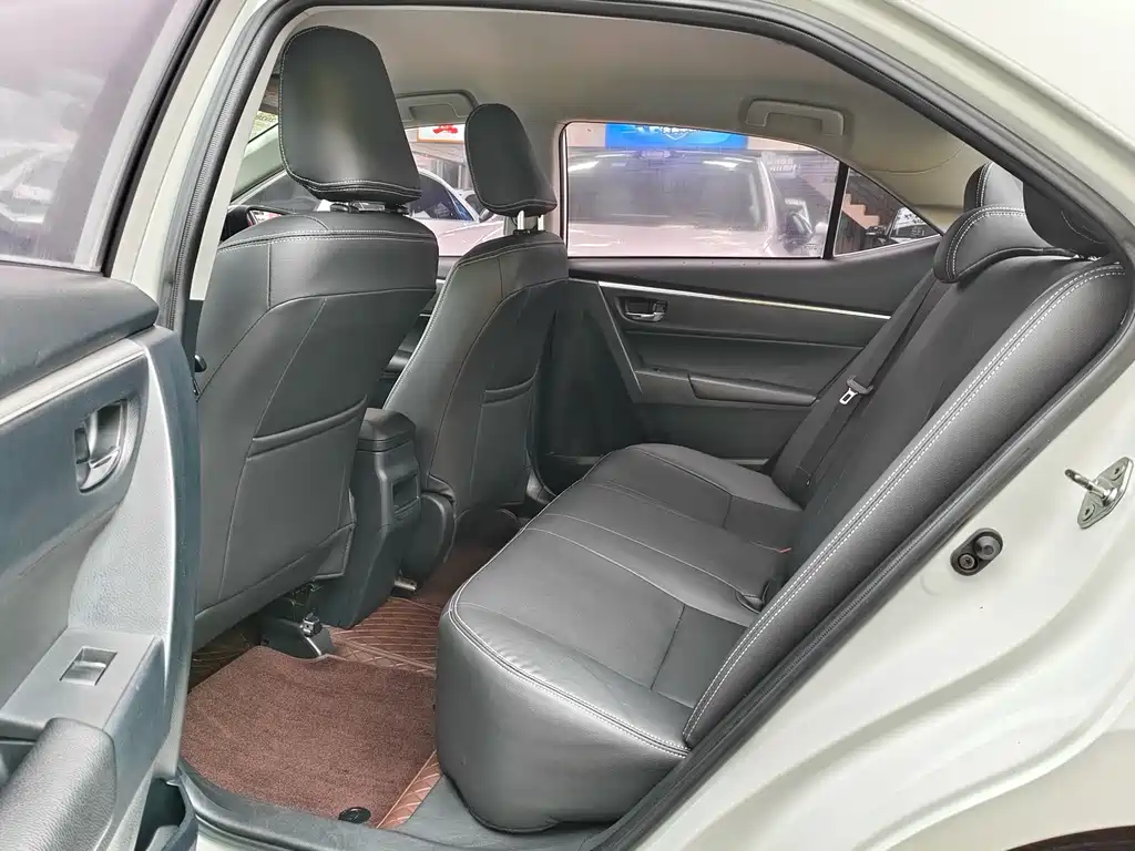 Toyota Corolla — миниатюра 6