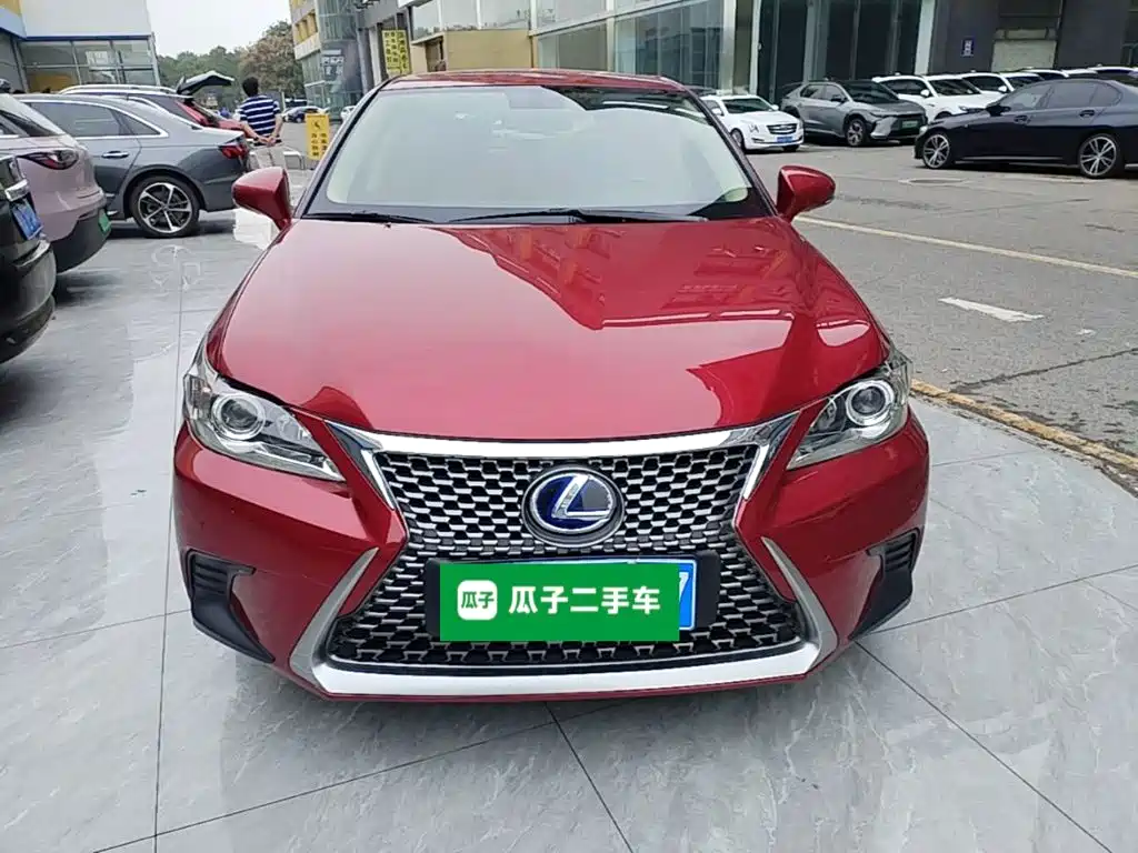 Lexus CT — миниатюра 3