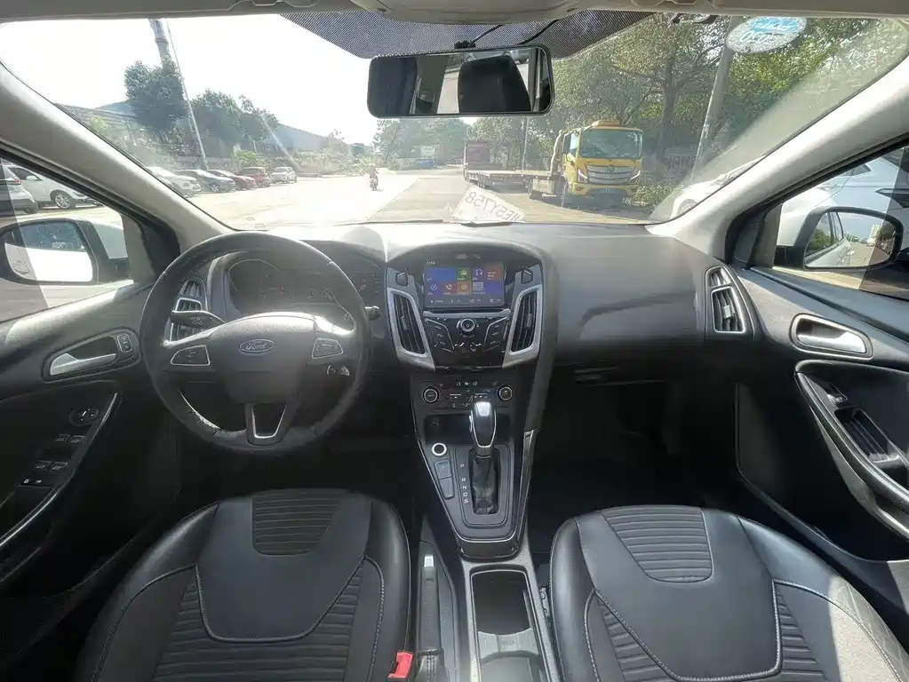 Ford Focus — миниатюра 5
